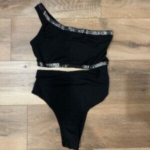 One piece, one shoulder black swim suit